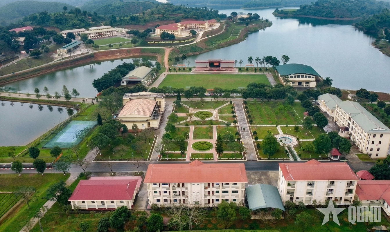 Khuôn viên sinh thái ở Trung đoàn 174